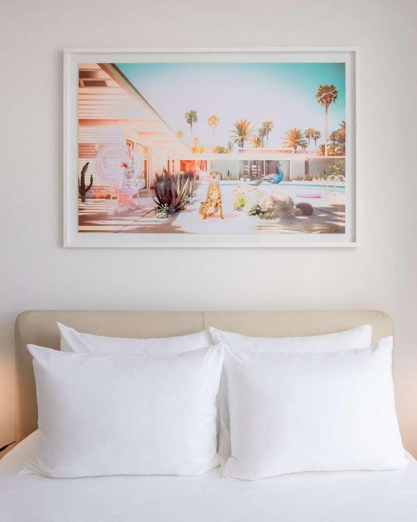 Yotelpad Miami Room photo